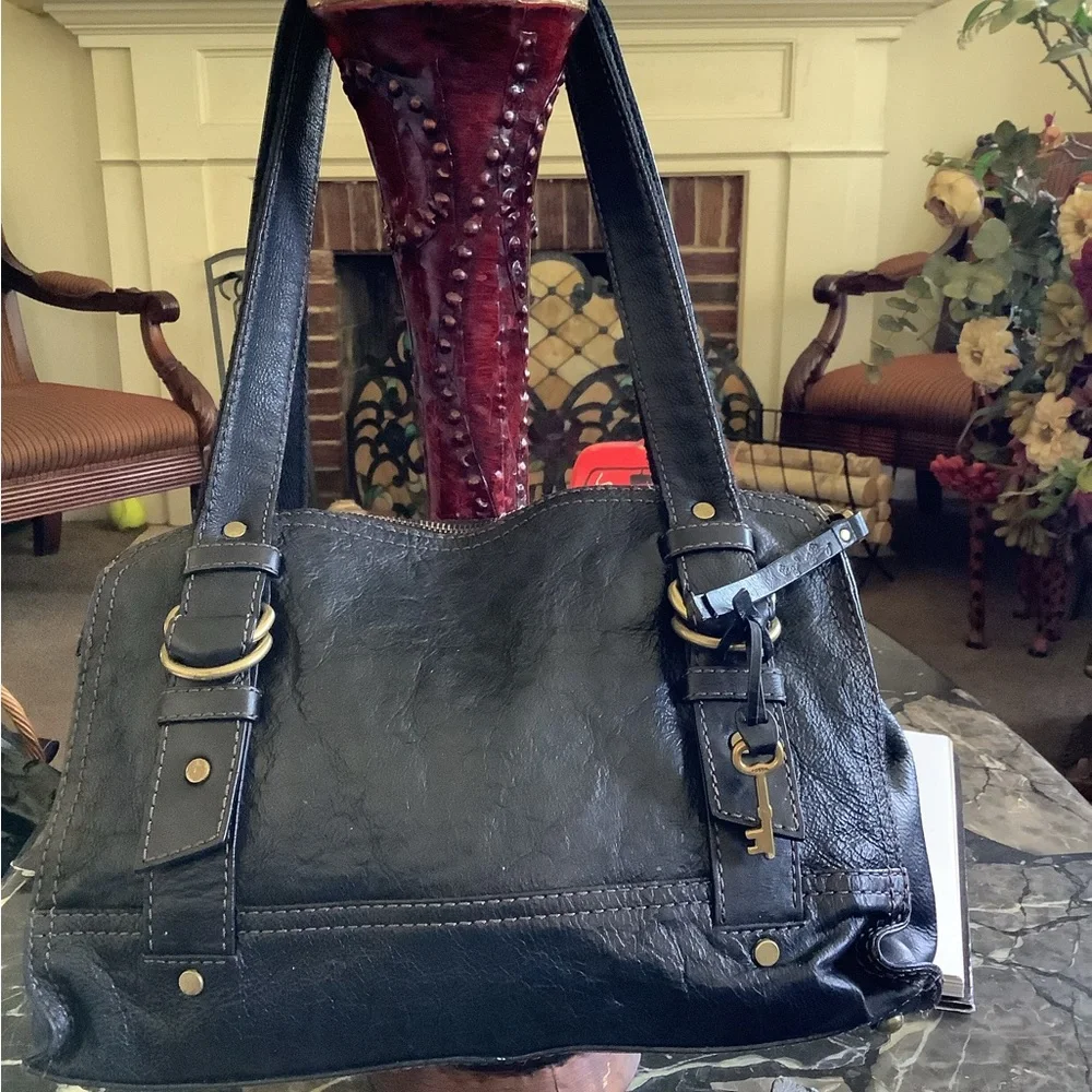 Fossil long live vintage black large leather satchel 15x10